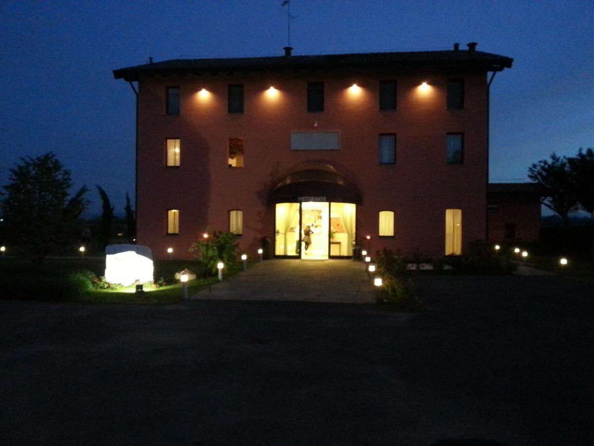 Hotel La Vecchia Reggio Reggio nell'Emilia Buitenkant foto
