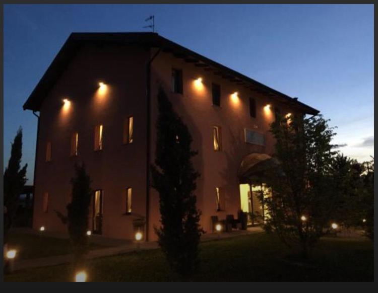 Hotel La Vecchia Reggio Reggio nell'Emilia Buitenkant foto