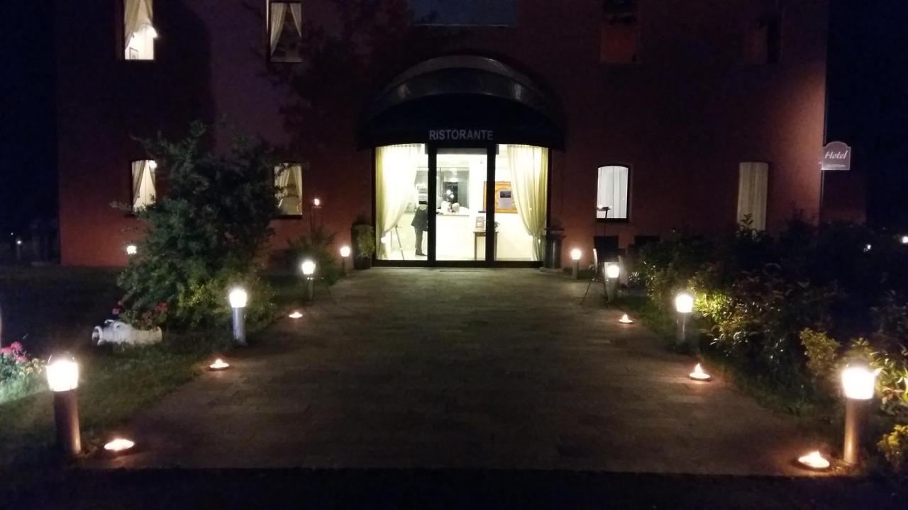 Hotel La Vecchia Reggio Reggio nell'Emilia Buitenkant foto