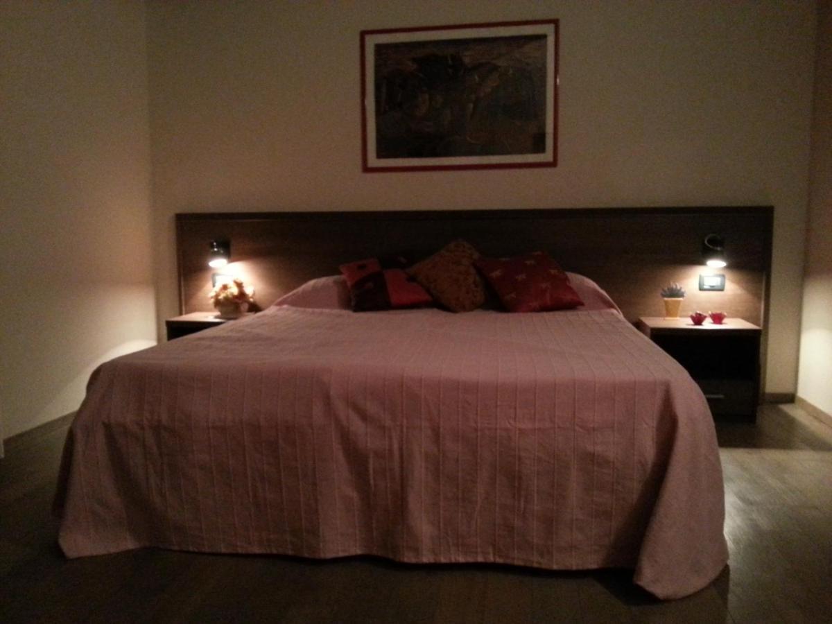 Hotel La Vecchia Reggio Reggio nell'Emilia Kamer foto