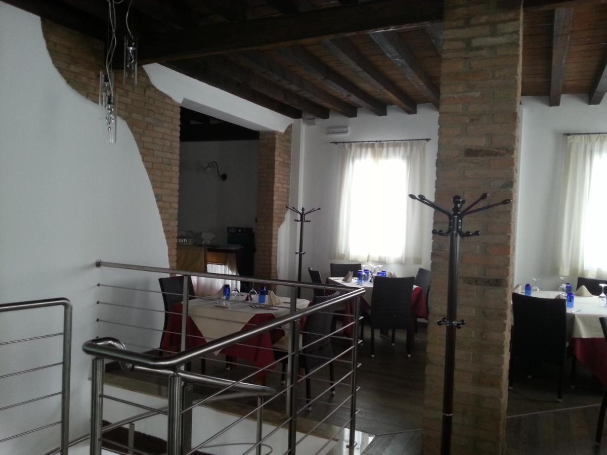 Hotel La Vecchia Reggio Reggio nell'Emilia Buitenkant foto