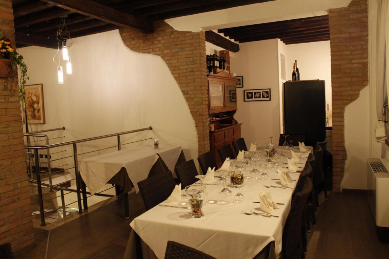 Hotel La Vecchia Reggio Reggio nell'Emilia Buitenkant foto